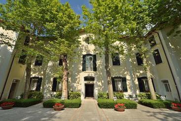 هتل Terme Maiella