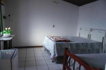 호스텔 Pousada Exalta Turismo Da Ilha Da Madeira   Costa Verde Rj