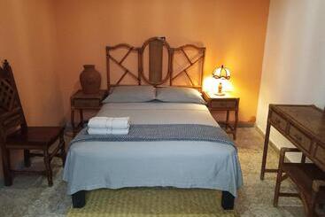 ホテル Hostel Paricutín