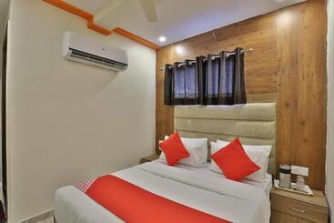 ホテル Shiv Villa