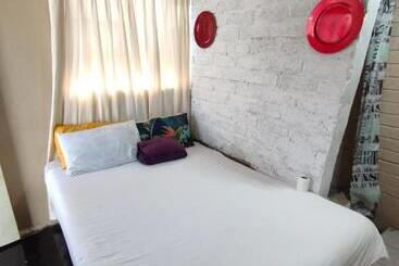 Пансион Chikos Accomodation