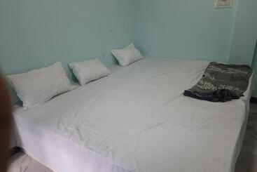 پانسیون Milan Guest House