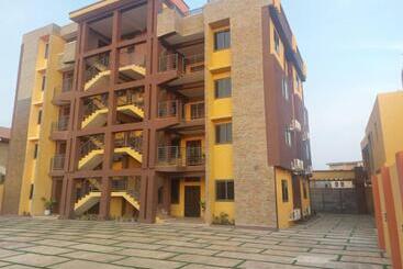 بنسيون Stay Easy Apartments Ghana