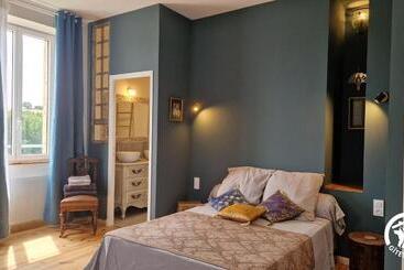 ベッドアンドブレックファースト Aux Roses De Cèdres