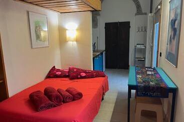 민박 San Pietro Fuori Le Mura