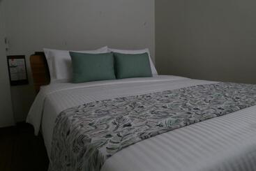 Отель City Nest Inn