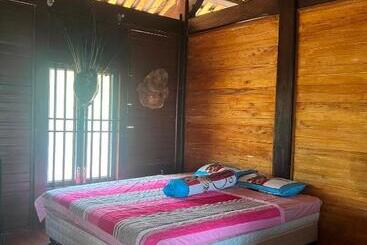 هتل Khánh Sơn Nhà Sàn Vùng Cao