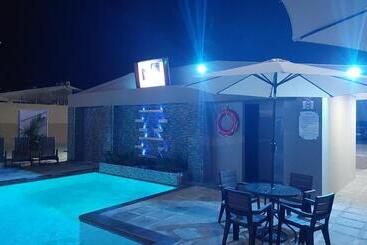 فندق Puerto Limón Cr