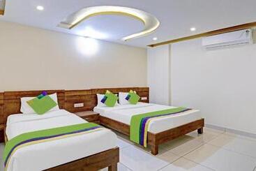 酒店 Skanda Suites