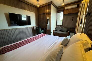 فندق صغير Spa Shalom Suites