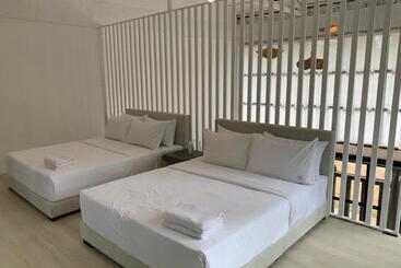 مبيت وإفطار Al Villa Kecv