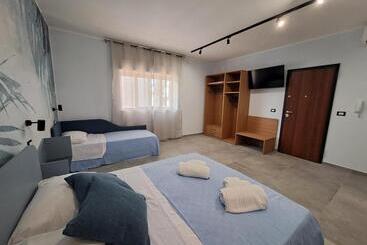 تختخواب و صبحانه Azzurra Room
