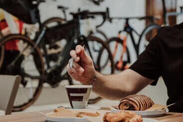 住宿加早餐  Bassano Club House