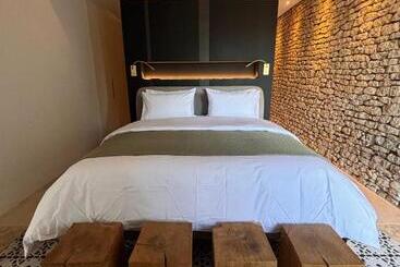 تختخواب و صبحانه La Suite Gordes