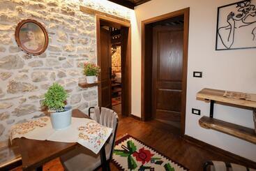 酒店 Ador Boutique