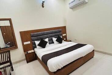 Отель Pc Mysore !! Top Rated & Most Awarded Property In Mysore !!