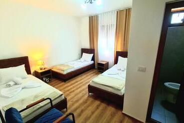 Отель & Bar Restorant Dragobia