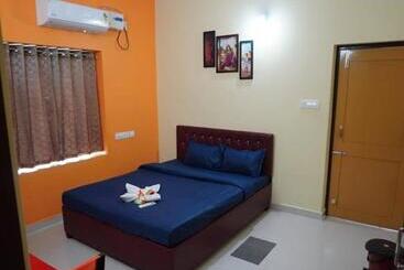 호텔 Blue Lotus Guest House Bhubaneswar
