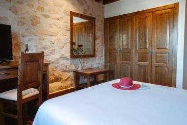 هتل Pazo Arretén