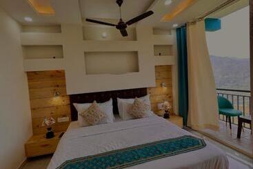 فندق Samsa Royal Lodge