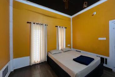 Пансион Brothers Guest House