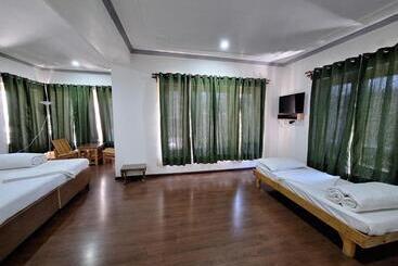 펜션 Wisdom Retreat Ladakh By Lexstays