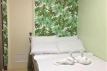 تختخواب و صبحانه D Cozy Nest Hostel And Events Place