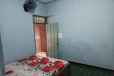 בית מלון כפרי Spot On 94177 Dian Asih Rooms