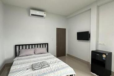 شقة فندقية Likehome สมุทรสาคร ปากทางแพ้ว