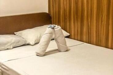 هاستل Leila Pension House