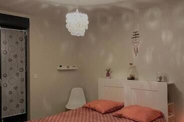 مبيت وإفطار Chambre Paisible Avec Terrasse