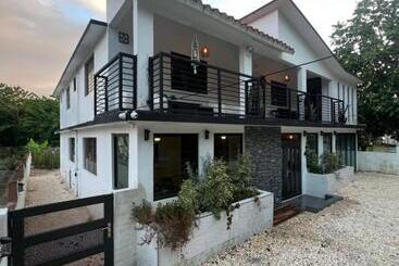 Апарт-отель Dorado White House Private Suite