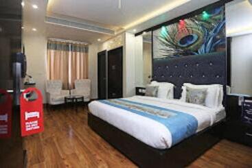 酒店 White Karpet Premium