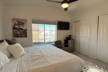 بنسيون Casita By The Palms