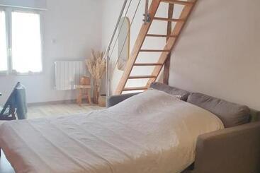 ペンション Chambre Avec Petit Déjeuner à 5 Mins Du Futuroscope