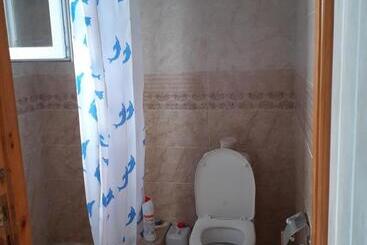 پانسیون Guest House Lia