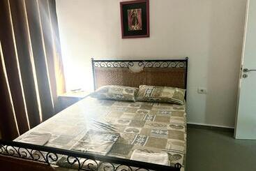 פנסיון Jardin Miraculeux