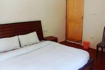 펜션 Moon Palace Homestay Ladakh By Lexstays