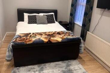 بنسيون Paradise Vuze 2