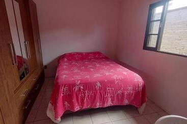 پانسیون Quarto Privado No Ducampeche Guest House