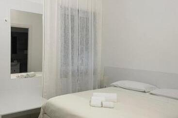 مبيت وإفطار Villa Ilary