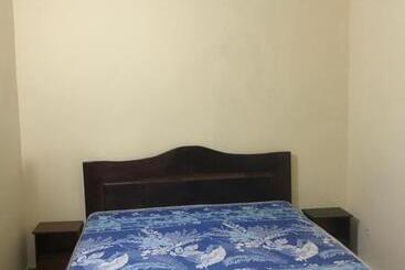 펜션 Appartements Du Djoué