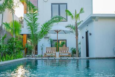 פנסיון Nooju Pererenan