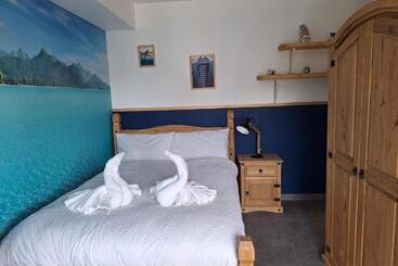 Пансион Sunny Waves