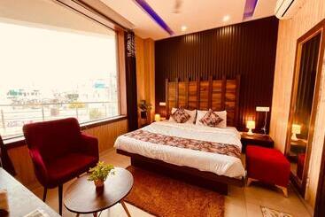 Pearl Grand Family Hotel Feel Like Home