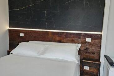 فندق Dada Suites And Sea