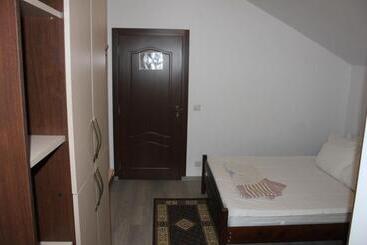 בית מלון כפרי Hanul Lui Matei 1