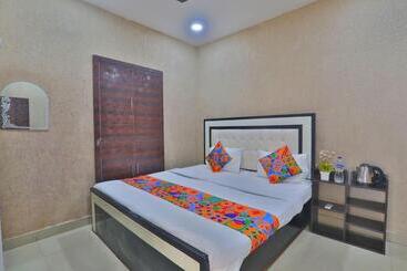 هتل Millenium Residency