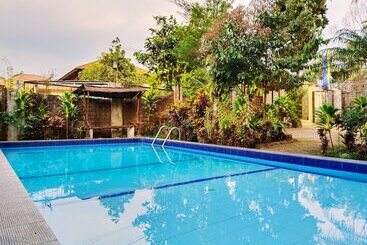 ホテル New Sabrina