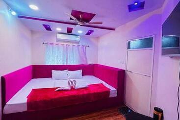 Отель Shri Niwas